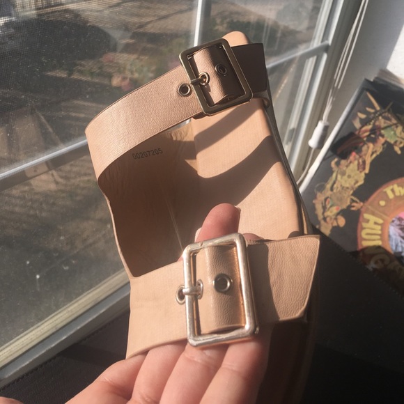 Sandals - Picture 3 of 3